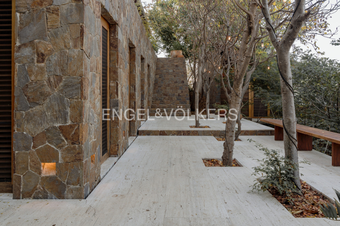 VENTA CASA CUACHALALA, MAZUNTE, OAXACA.