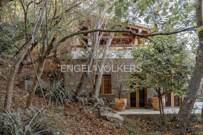 VENTA CASA CUACHALALA, MAZUNTE, OAXACA.