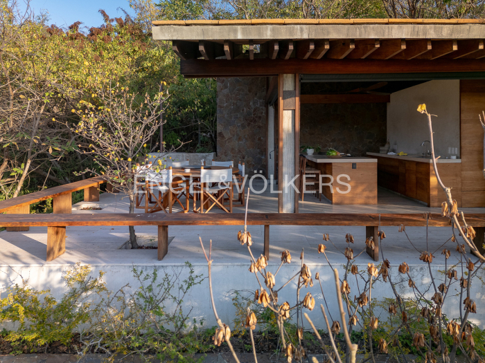 VENTA CASA CUACHALALA, MAZUNTE, OAXACA.