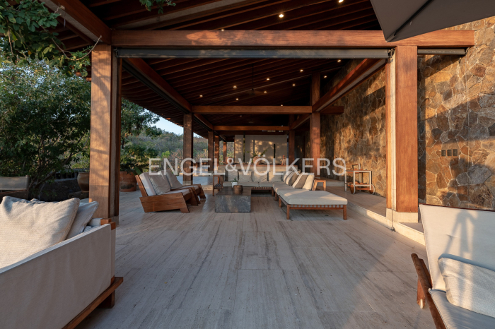 VENTA CASA CUACHALALA, MAZUNTE, OAXACA.