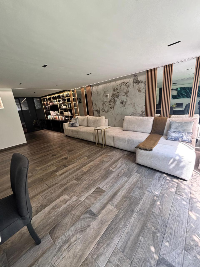 Casa En Renta Lomas De Tecamachalco En Calle Cerrada.