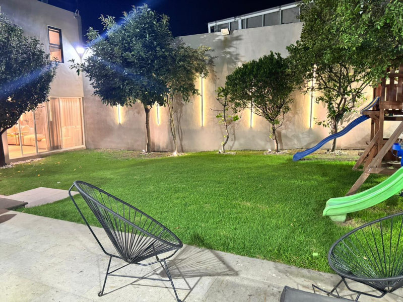 Casa En Renta Lomas De Tecamachalco En Calle Cerrada.