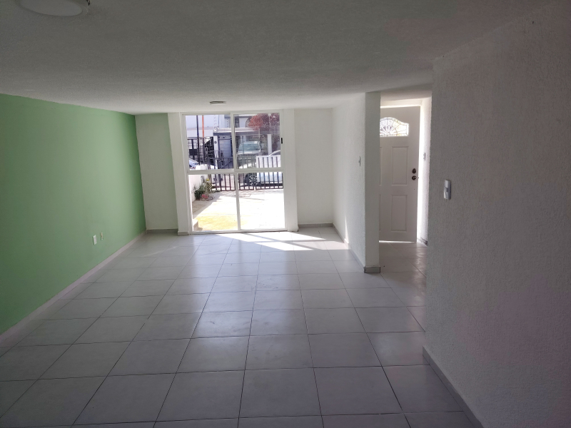 Casa En Venta En Valle Dorado