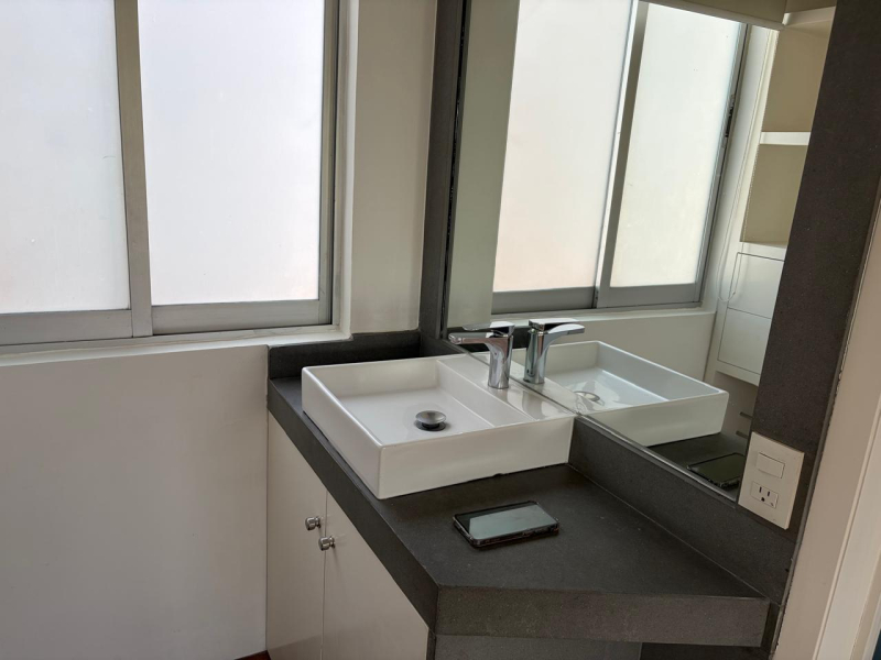 VENTA DEPARTAMENTO CONDESA, Con Terraza Y Espectacular Vista Verde.