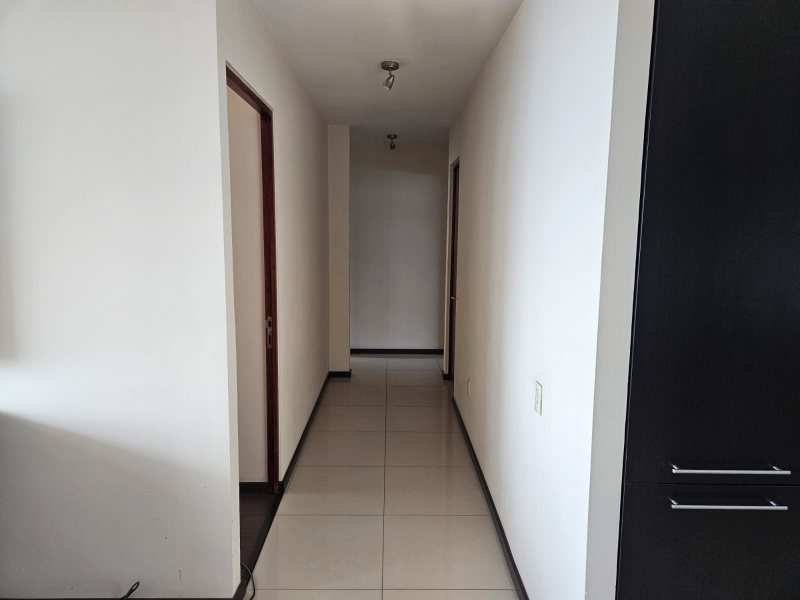 se vende departamento en residencial miraval lomas verdes 1ra sección.