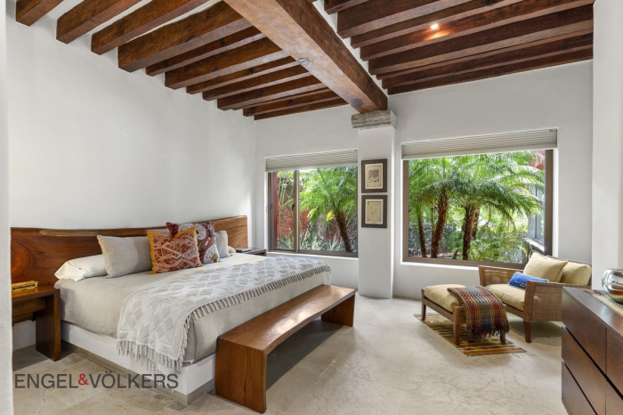 Casa En Venta En Valle De Bravo Con Vista Al Lago 