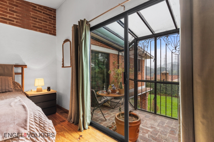 Casa En Venta Con Gran Jardin En Contadero