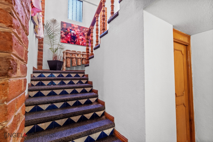 Casa En Venta Con Gran Jardin En Contadero