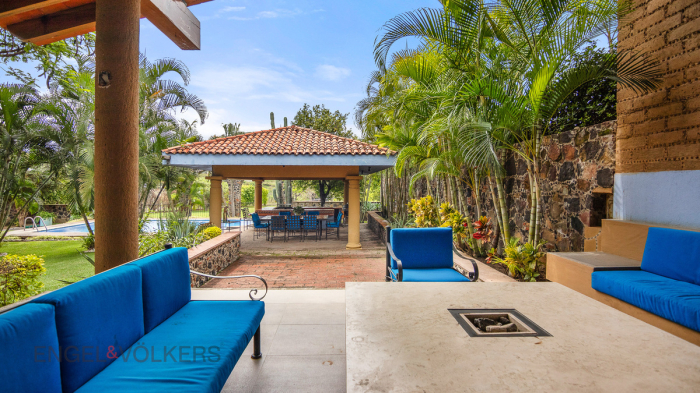 Casa En Venta En Fraccionamiento Lomas De Cocoyoc