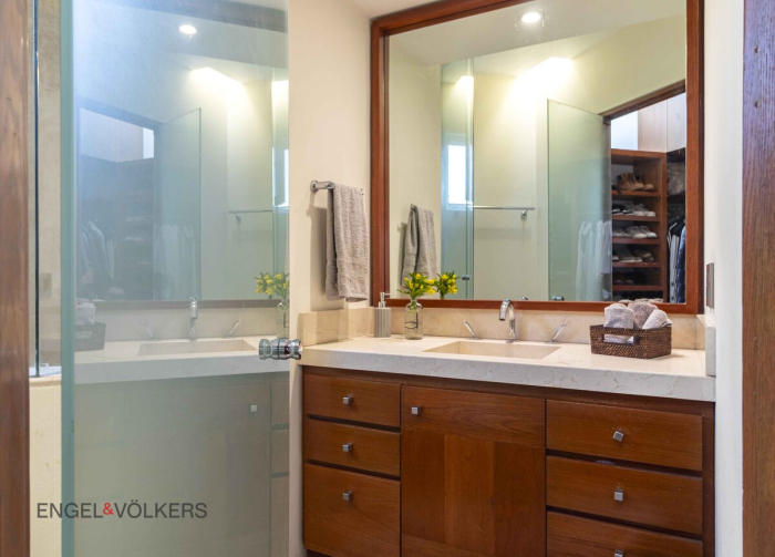 Venta De Casa En Bosques De Las Lomas 