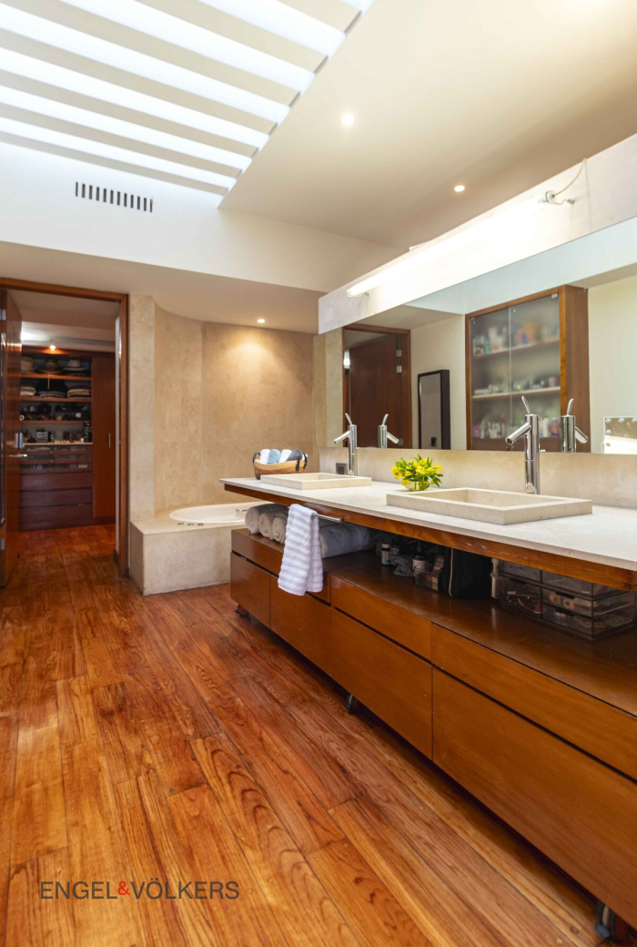 Venta De Casa En Bosques De Las Lomas 