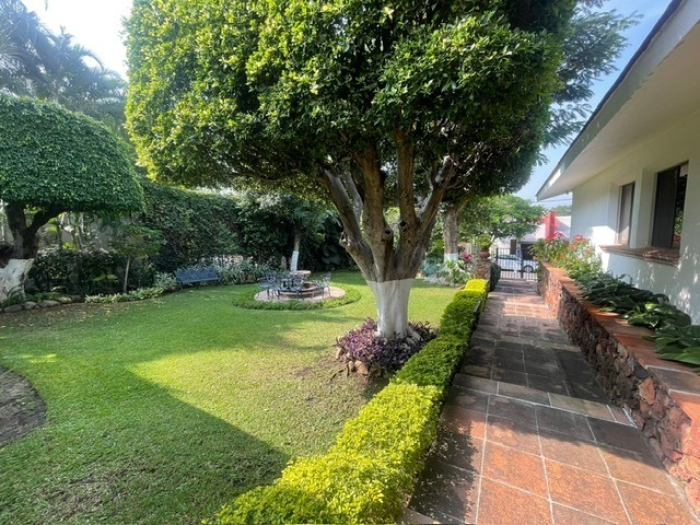 CASA EN FRACCIONAMIENTO, En VENTA, Club De Golf Los Tabachines, Cuernavaca, Morelos