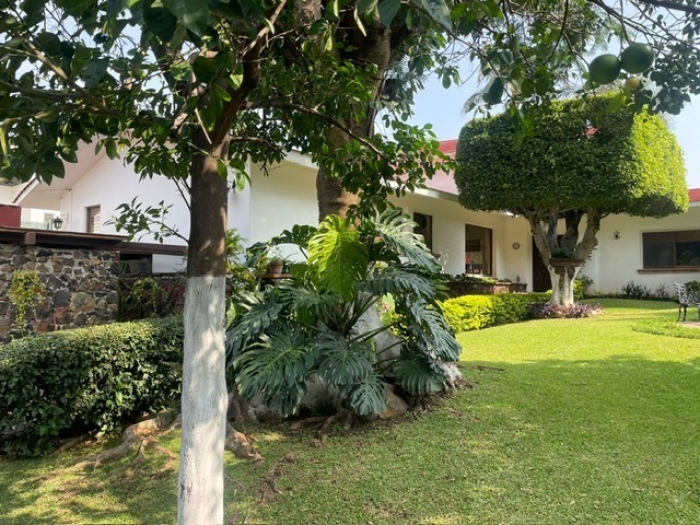 CASA EN FRACCIONAMIENTO, En VENTA, Club De Golf Los Tabachines, Cuernavaca, Morelos