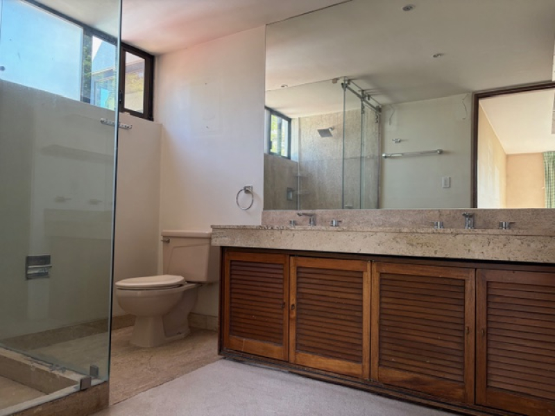 CASA, en VENTA, Bosque de Jacarandas, Bosques de las Lomas, Miguel Hidalgo