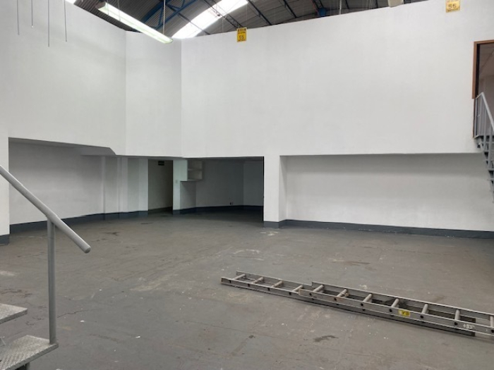 BODEGA, En RENTA, Esquina San Luis Tlatilco Y Urbina, Parque Industrial Naucalpan, Edo De México