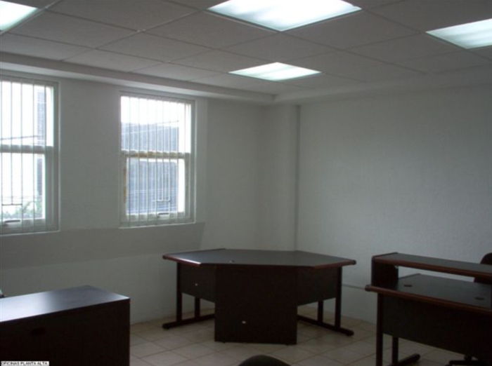 OFICINA, En RENTA, Esquina San Luis Tlatilco Y Urbina, Parque Industrial Naucalpan, Edo. De México