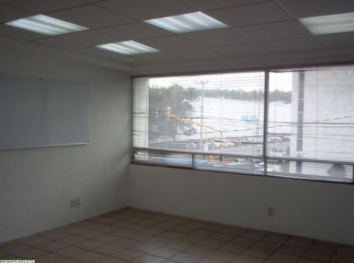 OFICINA, En RENTA, Esquina San Luis Tlatilco Y Urbina, Parque Industrial Naucalpan, Edo. De México