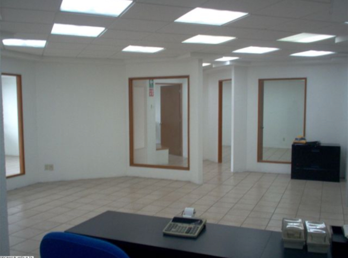 OFICINA, En RENTA, Esquina San Luis Tlatilco Y Urbina, Parque Industrial Naucalpan, Edo. De México