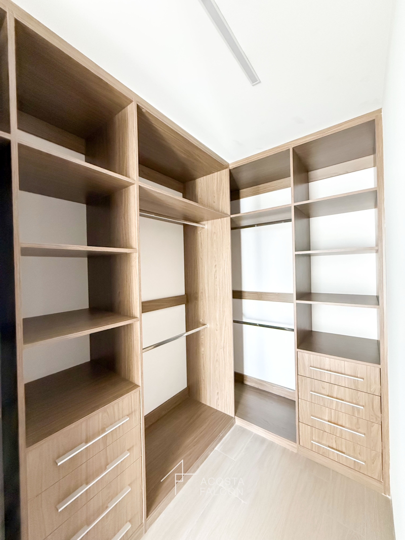 Departamento En Venta En Lomas De Vista Hermosa