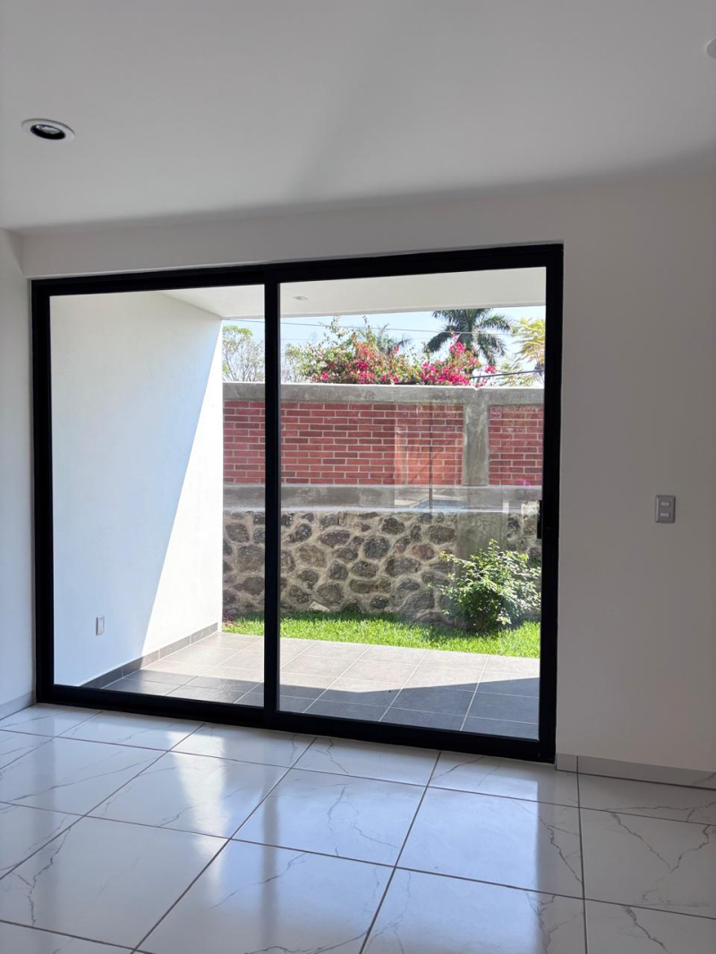CASA EN VENTA RESIDENCIAL BUGAMBILIAS