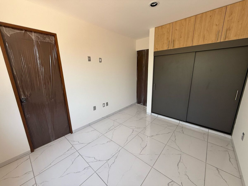 CASA EN VENTA RESIDENCIAL BUGAMBILIAS