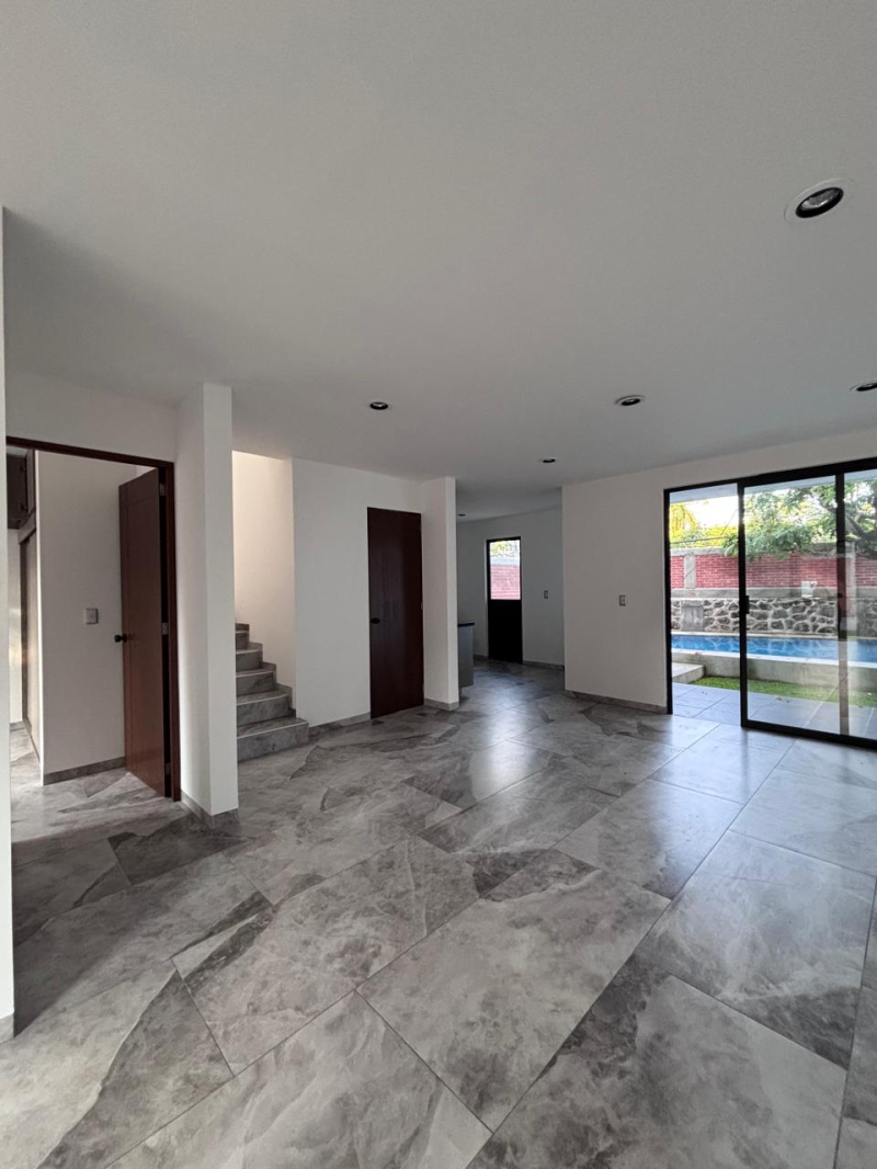 CASA EN VENTA RESIDENCIAL BUGAMBILIAS