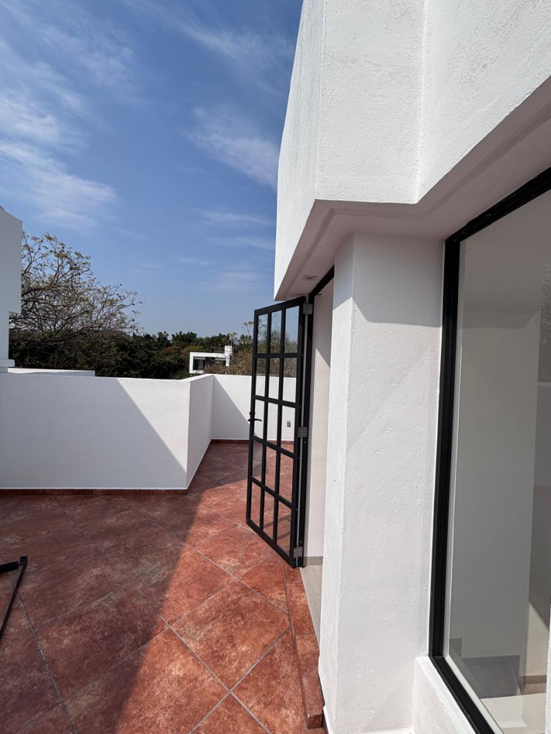 CASA EN VENTA RESIDENCIAL BUGAMBILIAS