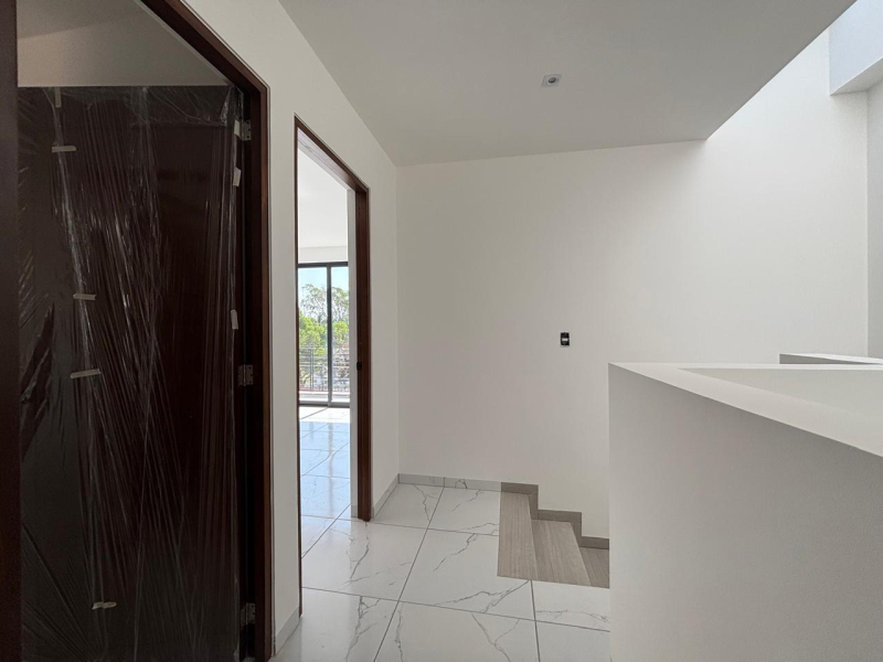 CASA EN VENTA RESIDENCIAL BUGAMBILIAS