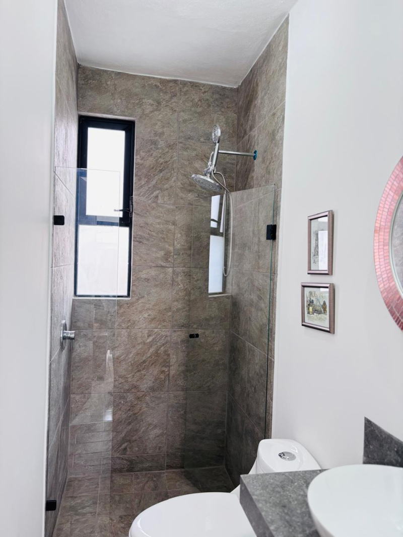 CASA EN VENTA RESIDENCIAL BUGAMBILIAS