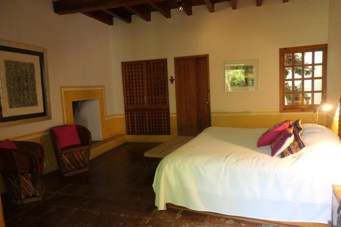 CASA EN CONDOMINIO, En RENTA, Santa María Ahuacatlán, Valle De Bravo, Edo. De México.