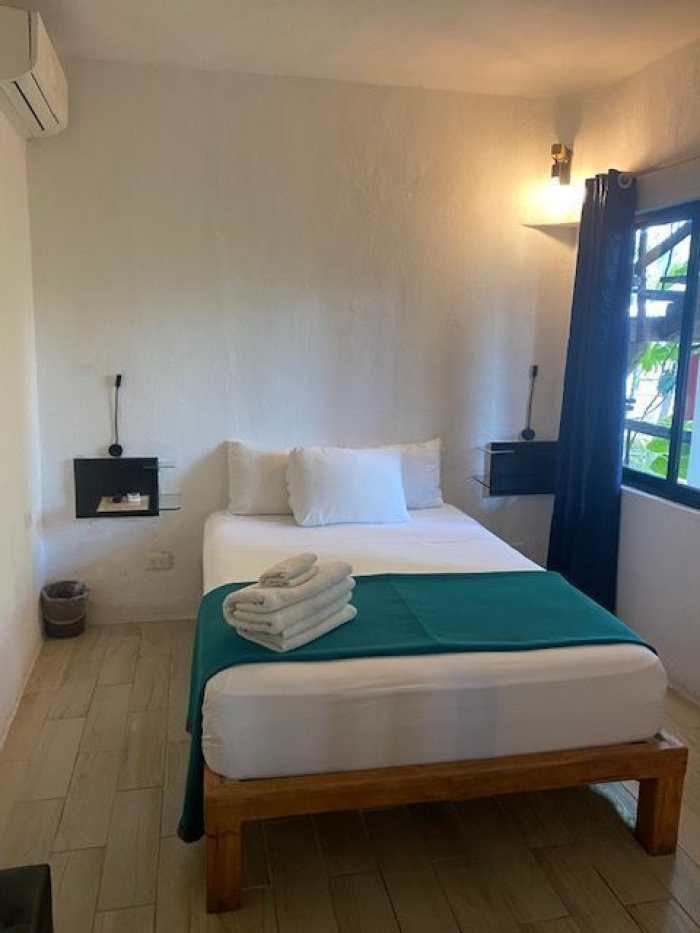HOTEL, En VENTA, Calle 10 Norte, Entre 1ra. Y 5ta. Avenida, Playa Del Carmen, Quintana Roo
