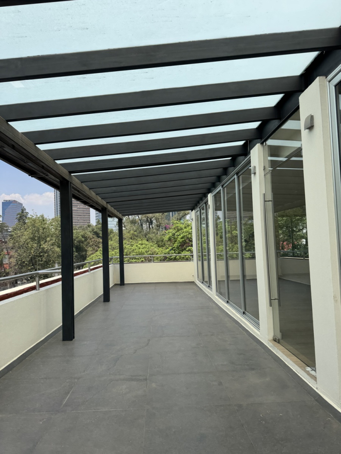 renta excelente edificio en masaryk