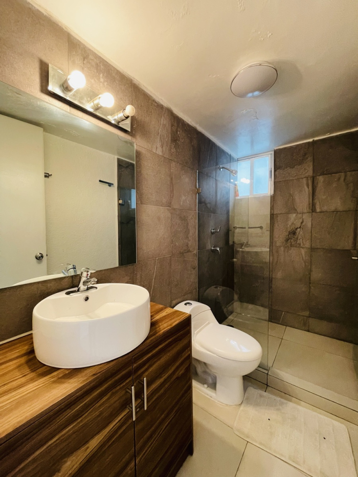 renta casa en condominio parte baja av. toluca