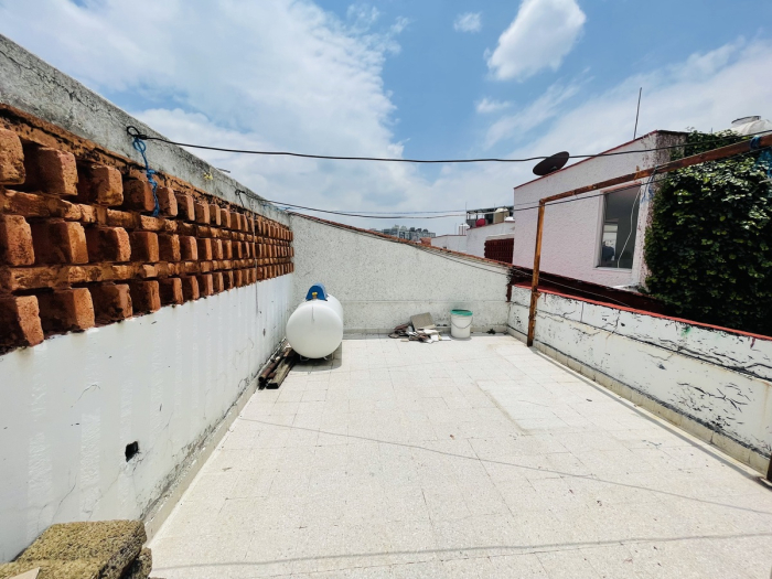 renta casa en condominio parte baja av. toluca