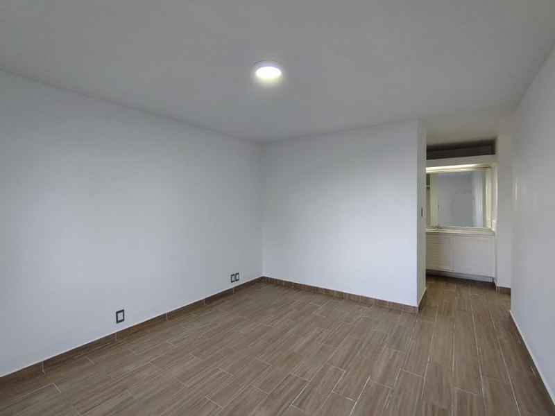 Renta Departamento En Pedregal 2, Verona Piso 4