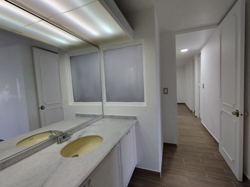 Renta Departamento En Pedregal 2, Verona Piso 4