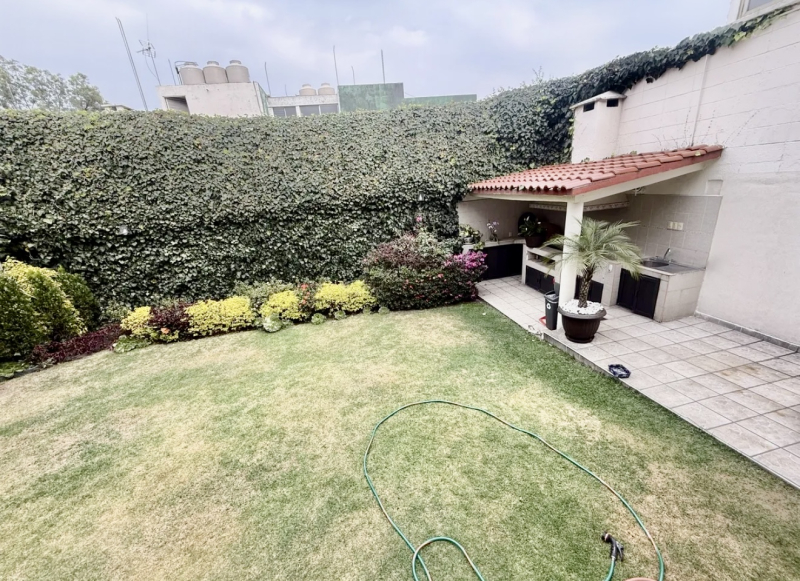 Casa En Venta En Lomas De Tecamachalco Bosques I Y II