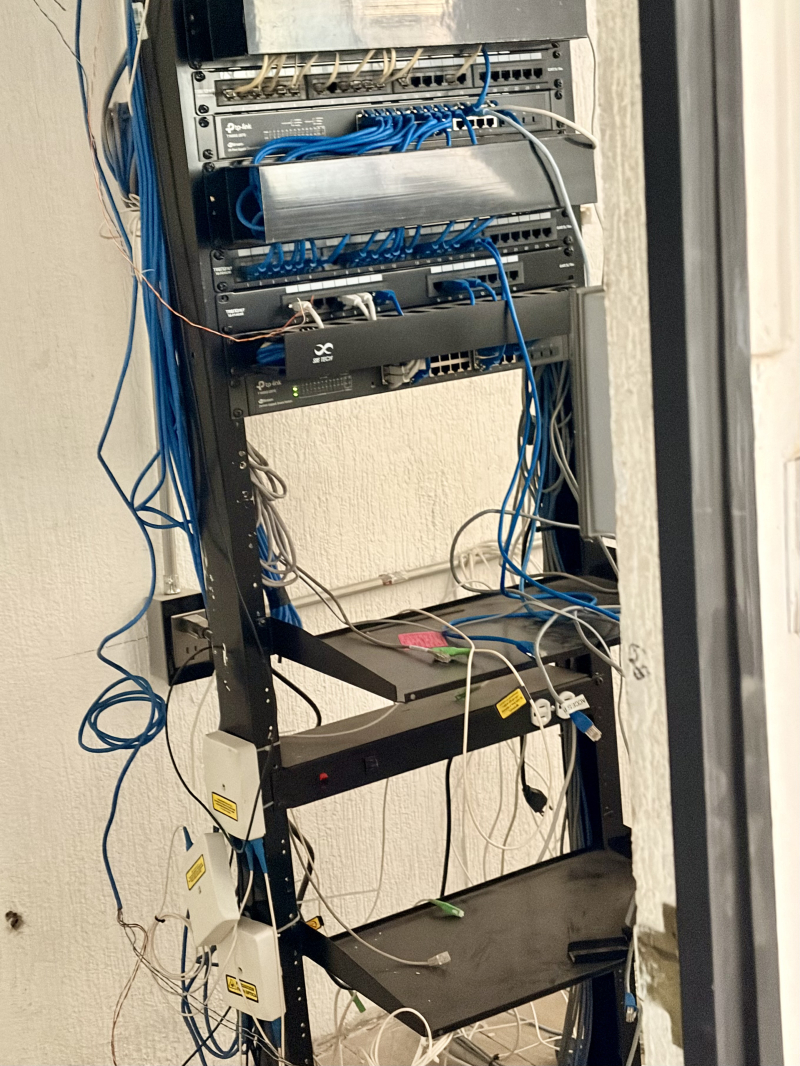 BODEGA COMERCIAL EN RENTA EN TECAMACHALCO, EDOMEX.