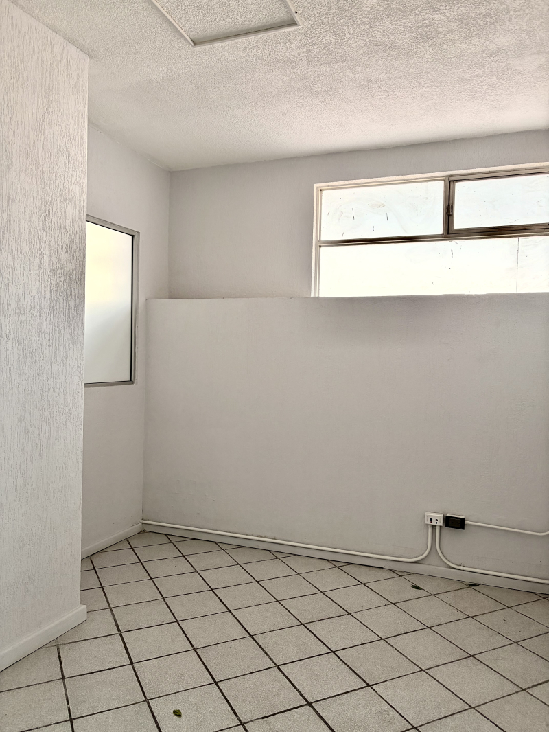 BODEGA COMERCIAL EN RENTA EN TECAMACHALCO, EDOMEX.