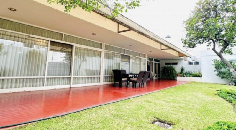 Casa En Venta En Fraccionamiento Prados De Providencia