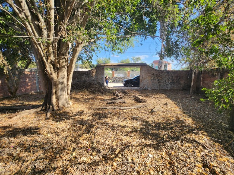 Terreno En Venta En Las Fincas De Tequesquitengo 