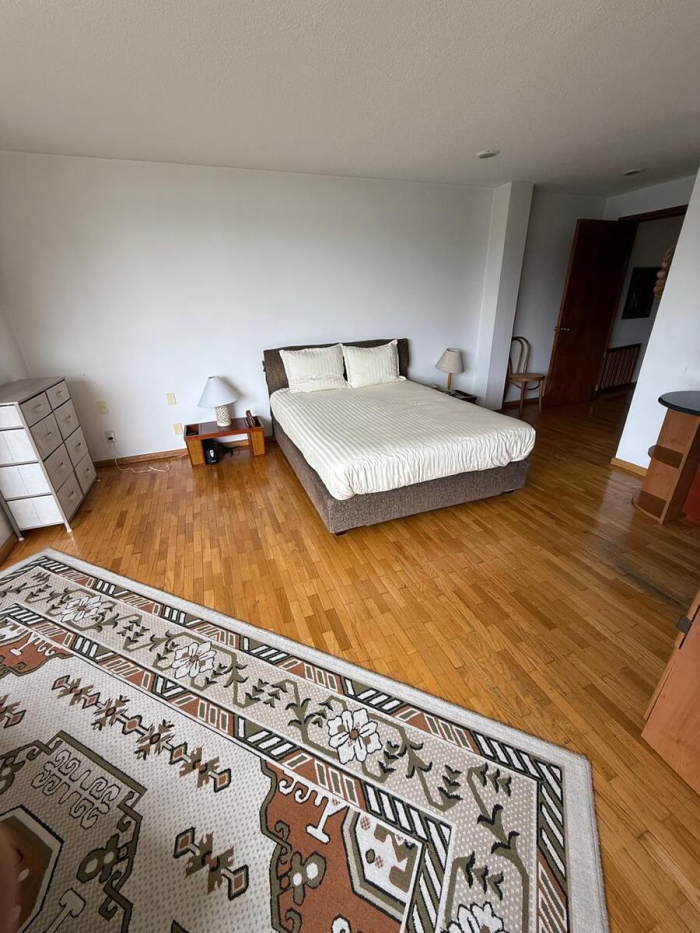 residencia en lomas anáhuac, gran espacio, ideal para familias grandes