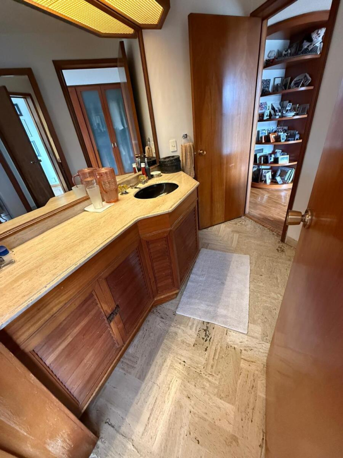 residencia en lomas anáhuac, gran espacio, ideal para familias grandes