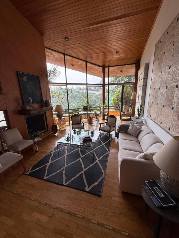 residencia en lomas anáhuac, gran espacio, ideal para familias grandes