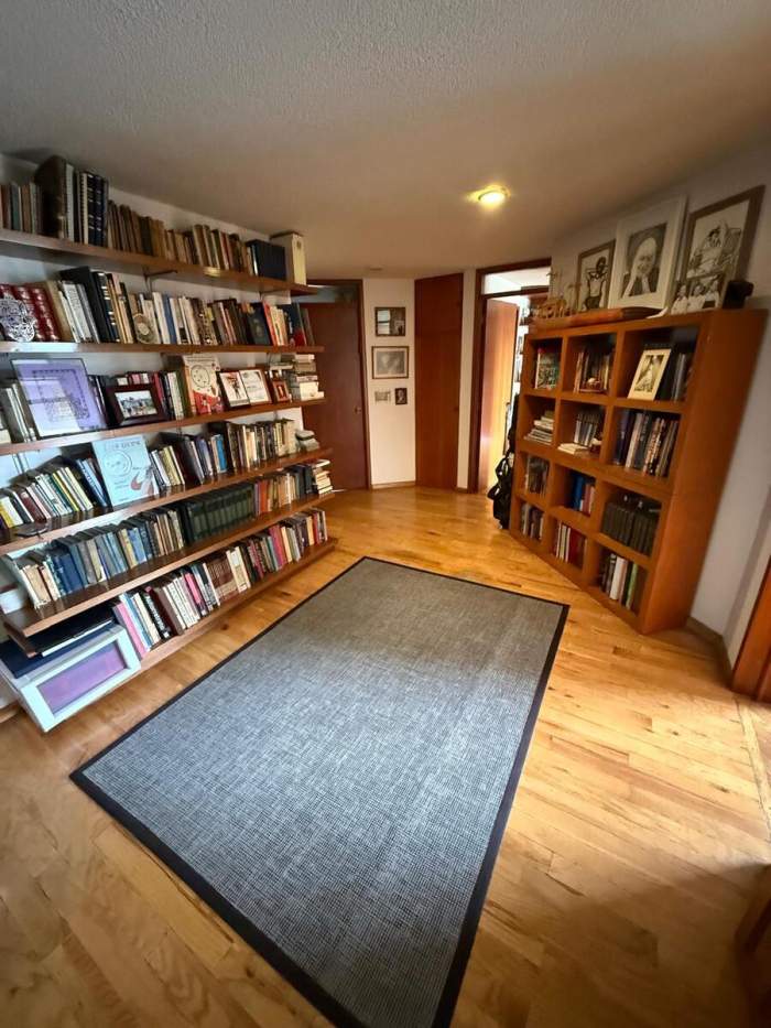 residencia en lomas anáhuac, gran espacio, ideal para familias grandes