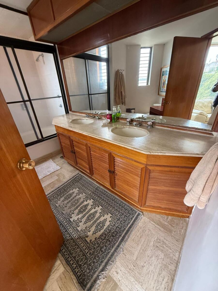 residencia en lomas anáhuac, gran espacio, ideal para familias grandes