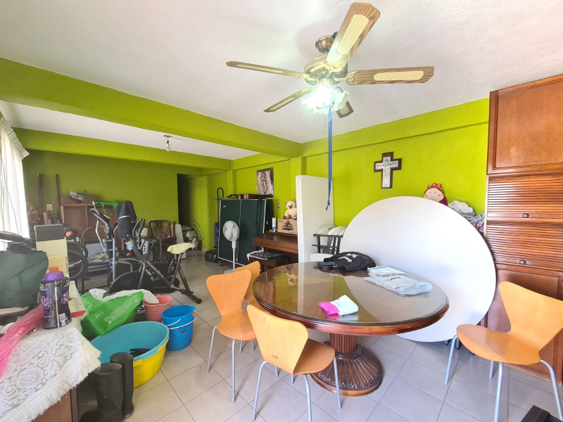 SE VENDE CASA CON LOCALES COMERCIALES EN GUSTAVO A. MADERO CDMX