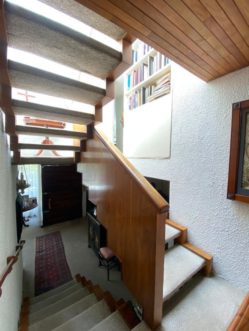 CASA EN PRIVADA EN VENTA - AGUA CALIENTE- LOMAS HIP�?DROMO