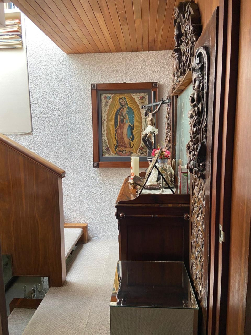 CASA EN PRIVADA EN VENTA - AGUA CALIENTE- LOMAS HIP�?DROMO