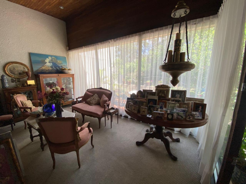 CASA EN PRIVADA EN VENTA - AGUA CALIENTE- LOMAS HIP�?DROMO